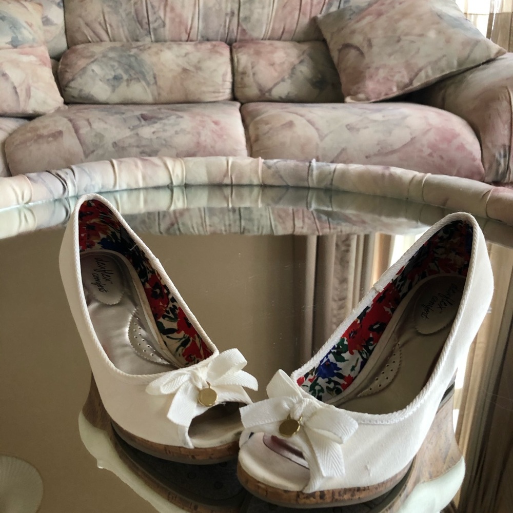 Off White cork wedge open toed shoes
